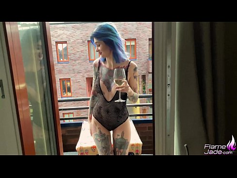 ❤️ Geweldich famke sûget mei in gulp en neukt hertstochtlik ûnder de iepen loft Anale porno by porno fy.rionews.top ❌️
