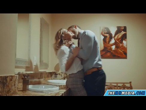❤️ As in busty blonde jo ferliedt yn in iepenbier toilet Anale porno by porno fy.rionews.top ❌️